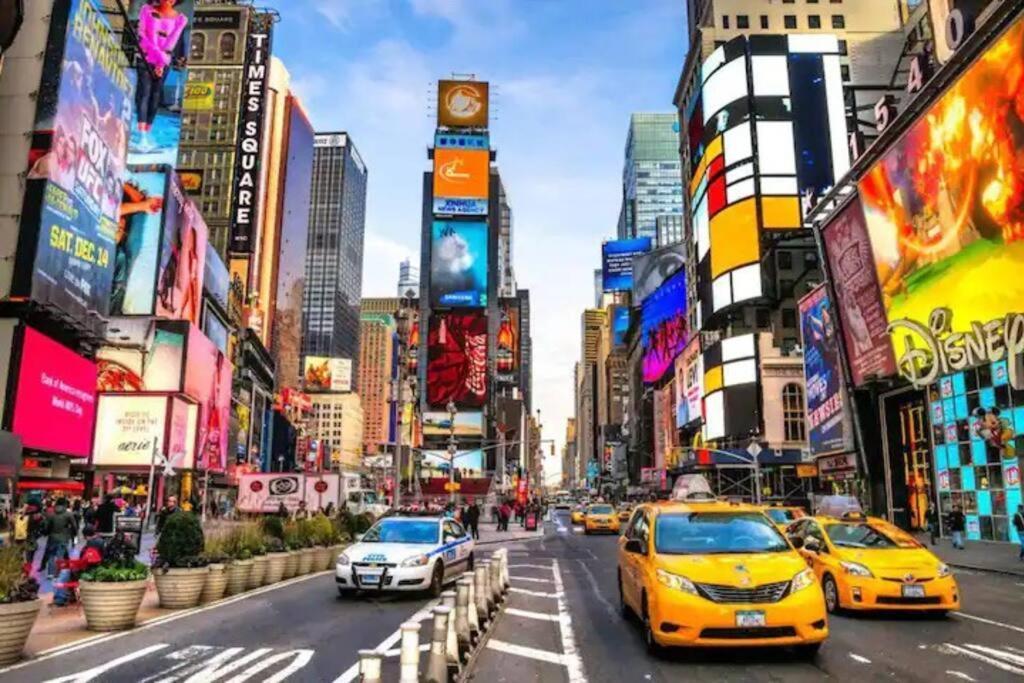 Act Now 40 Off! Stop Browsing Book 4Queen Bds Newark Bagian luar foto